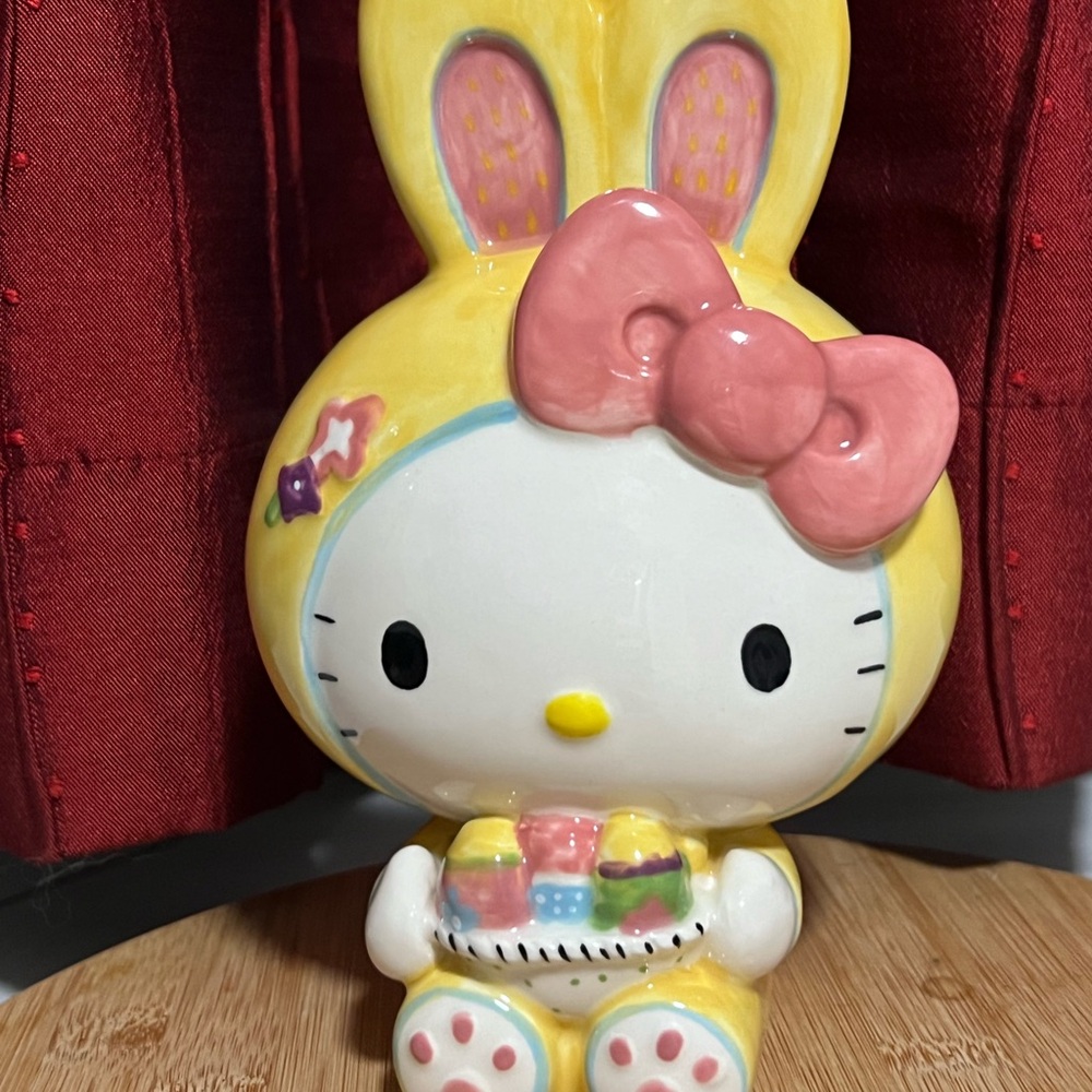 HELLO KITTY BUNNY COSTUME FIGURINE. - Picture 6 of 7